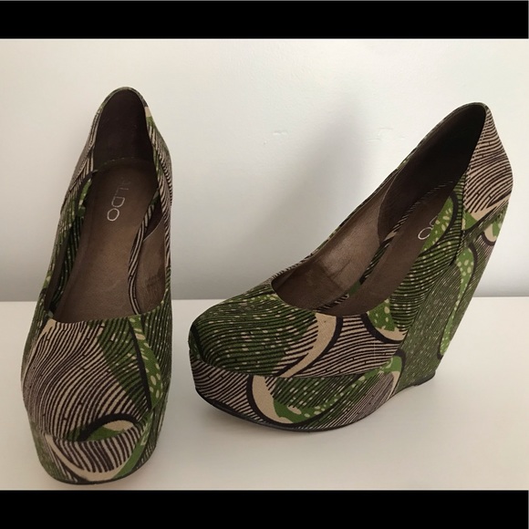 Platform Wedge Multi-Colour from Aldo. - Picture 2 of 4